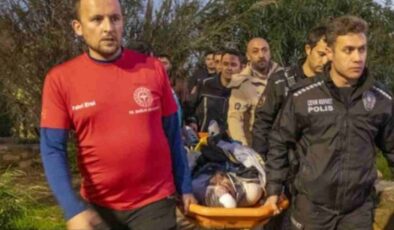 Antalya Falezlerinde Riskli Görüntü Keyfi: Mahsur Kalan Genç Kurtarıldı