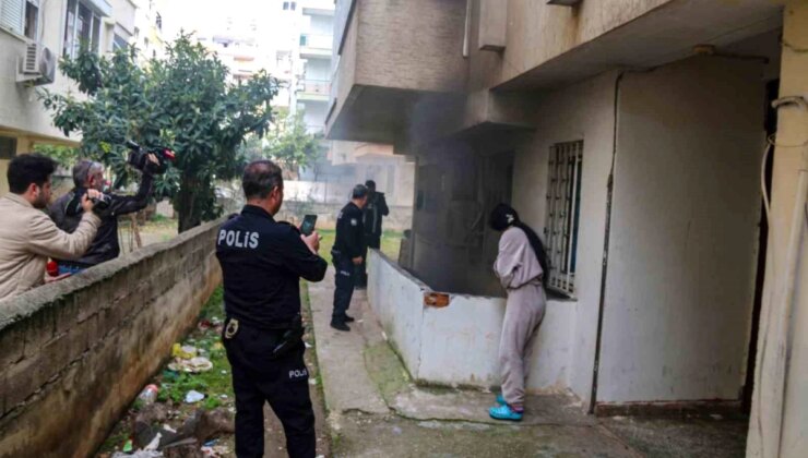 Antalya’da Oto Tamirhanesinde Çıkan Yangın, Apartman Sakinlerini Korkuttu