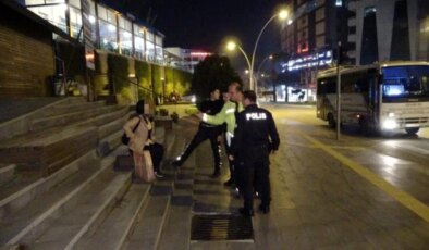 Antalya Manavgat’ta Motosiklet-Elektrikli Bisiklet Kaza Sonrası Şoförün İzini Kaybettirdi