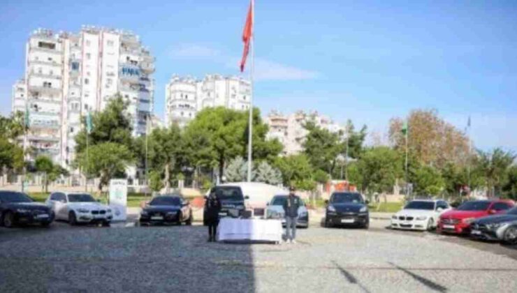 Antalya’da Yasa Dışı Bahis Operasyonunda El Konulan Araçlar Sergilendi: 1,5 Milyarlık Vurgun!
