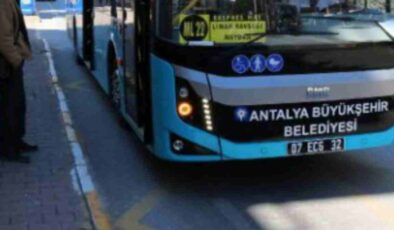 Panik Anları Kamerada! Halk Otobüsü Sürücüsü: “Yapacak Bir Yoktu!”