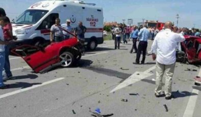 Tofaş’ın Kaderi: Tır Çarpışması Sonucu Ortadan İkiye Ayrıldı!