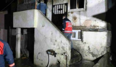 Yaşlı Çift Yangından Son Anda Kurtuldu: Panik Yaşatan Anlar