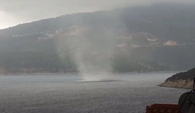 Antalya’nın Kaş İlçesi Kıyılarında Denizde Hortum Oluştu