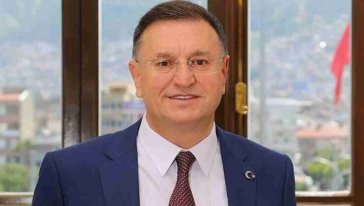 Lütfü Savaş Neden Protesto Edildi, Kimdir?